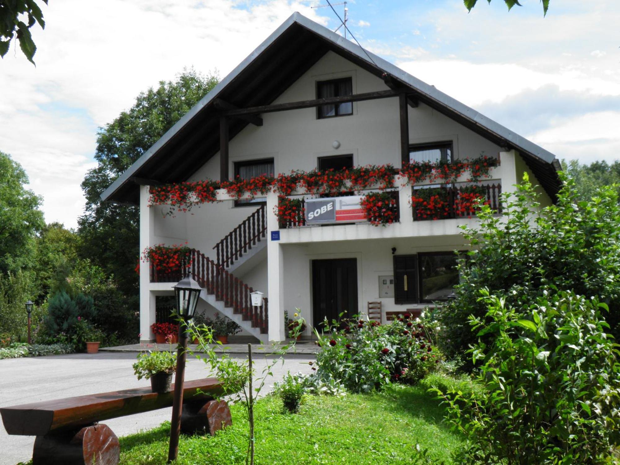 House Janja Plitvice Hotel Seliste Dreznicko Exterior foto