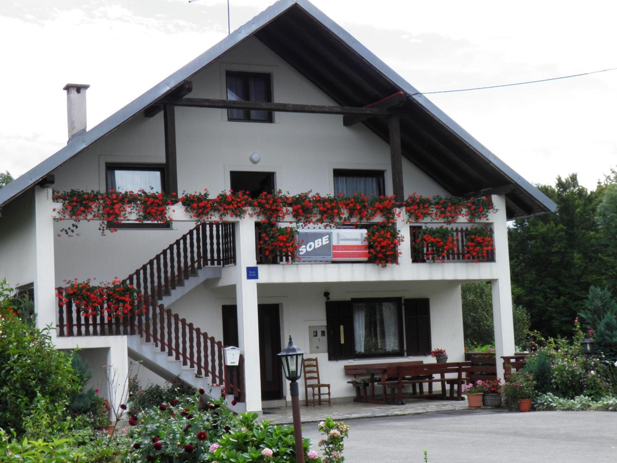 House Janja Plitvice Hotel Seliste Dreznicko Exterior foto