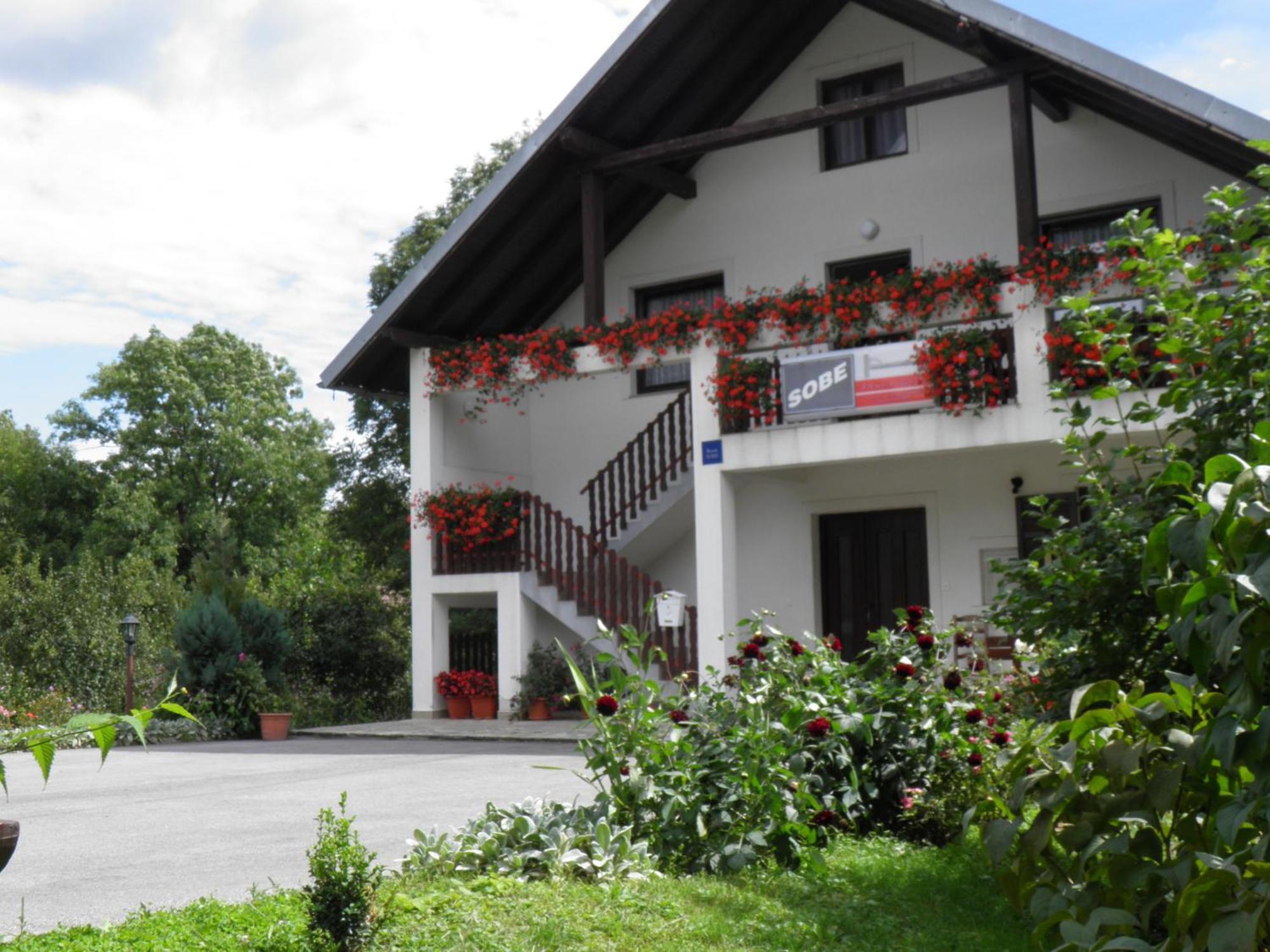 House Janja Plitvice Hotel Seliste Dreznicko Exterior foto
